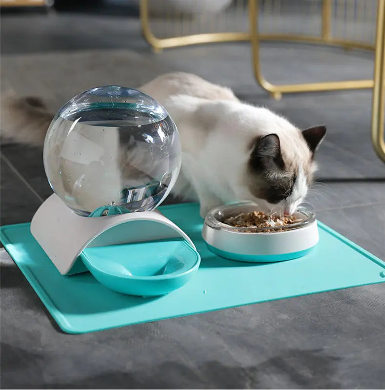 Fontaine à eau "Boule de Cristal" Set Fontaine + Tapis + Gamelle Au bonheur du chat - Boutique d'accessoires pour votre chat