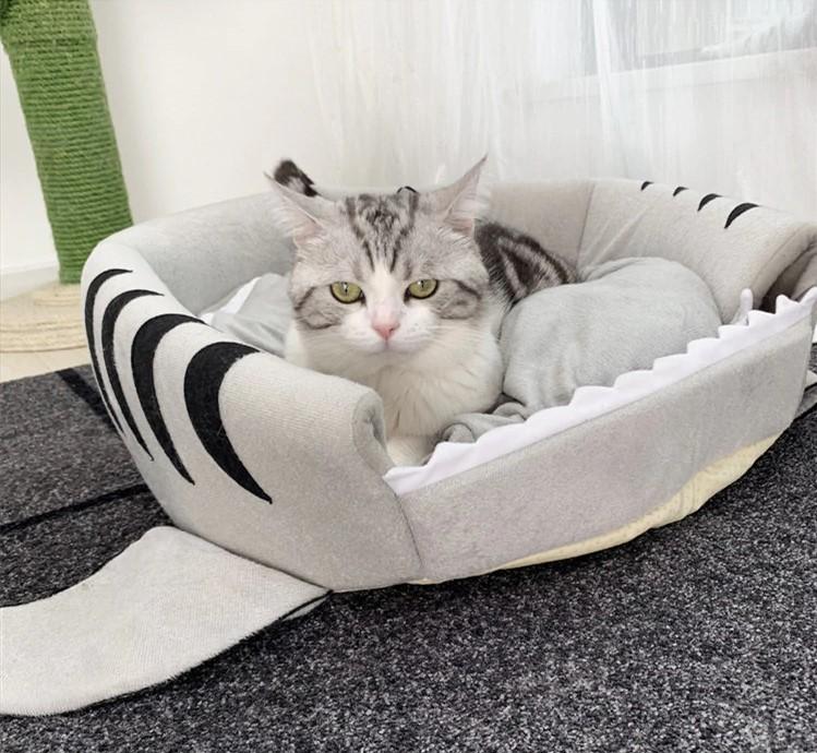 Niche pour chat "Requin" accessoires chat Au bonheur du chat - Boutique d'accessoires pour votre chat 